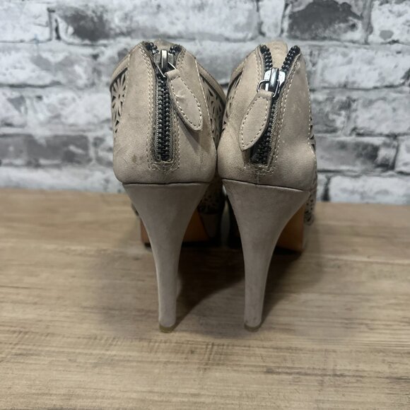 NWT Kelsi Dagger Warm Gray Heels Size 10 IN BOX - Picture 8 of 14